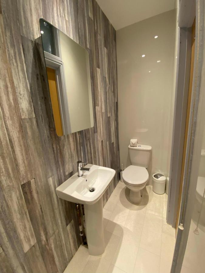 Aaron Wise - 17 Fitzhamon Apartments Cardiff Exterior foto