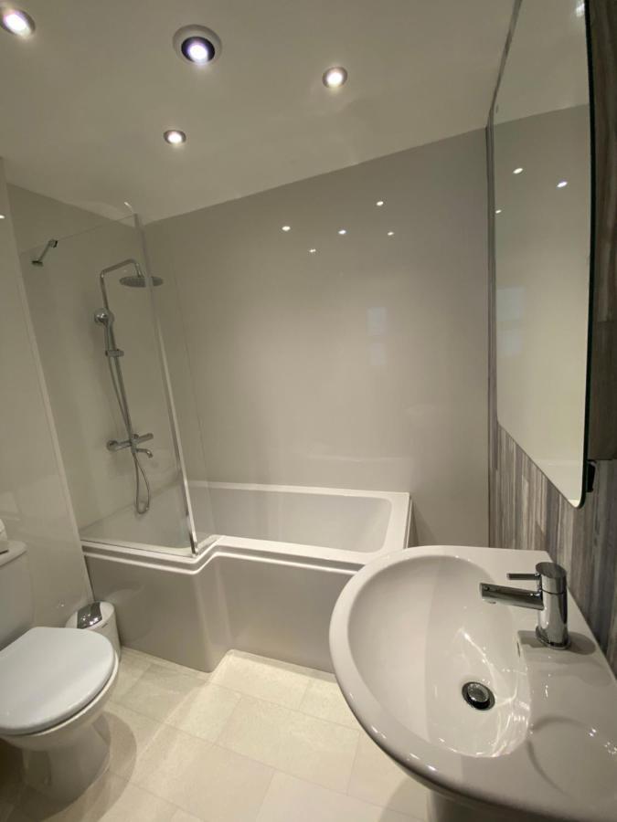 Aaron Wise - 17 Fitzhamon Apartments Cardiff Exterior foto
